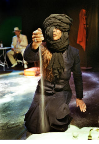 第六届戏剧奥林匹克丹麦欧丁剧院演出盐中文字幕